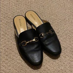 Merona black gold buckle mule